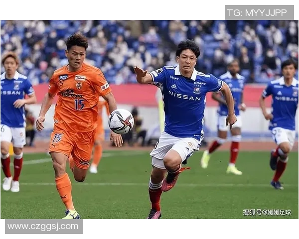 冈山绿雏与长崎航海的激烈对决展现足球魅力与团队精神 冈山绿雏与长崎航海的激烈对决展现足球魅力与团队精神